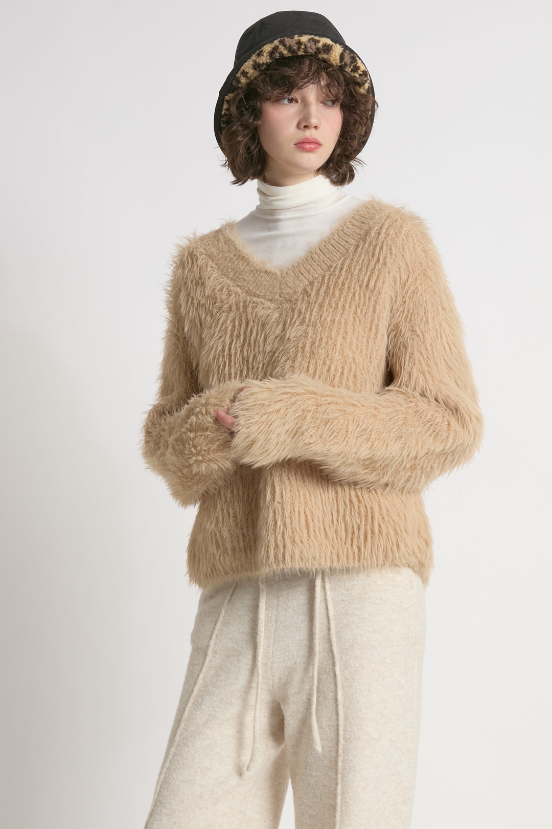 Fuzzy Eyelash Sweater – Wholesale Common Knit