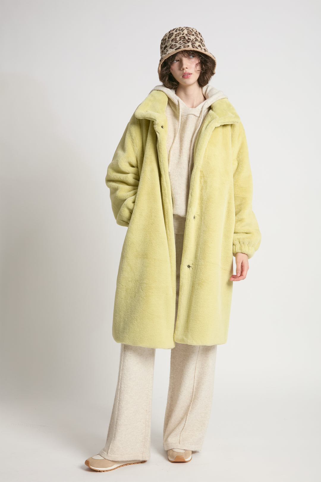 Shearling Stand Collar Coat – Wholesale Common Knit